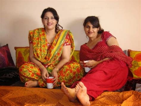 pakistani aunty nude|Pakistani aunty Search